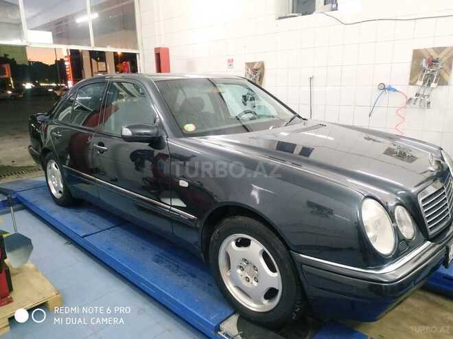 Mercedes E 280 1997, 220,000 km - 2.8 l - Bakı