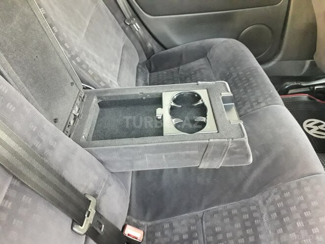 Volkswagen Passat 2002, 253,582 km - 1.8 l - Gəncə