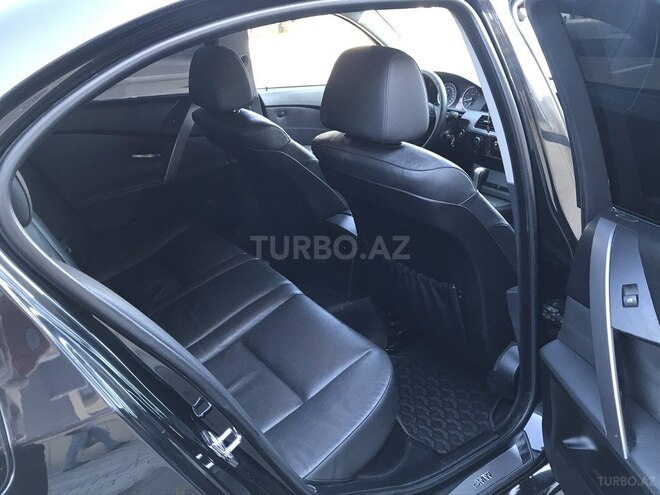 BMW 525 2005, 243,000 km - 2.5 l - Bakı