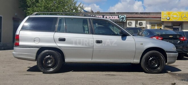 Opel Astra 1997, 360,000 km - 1.6 l - Bakı