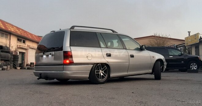 Opel Astra 1997, 360,000 km - 1.6 l - Bakı