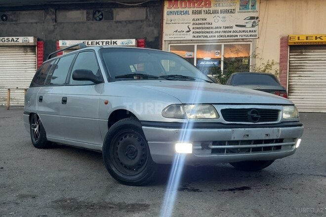 Opel Astra 1997, 360,000 km - 1.6 l - Bakı