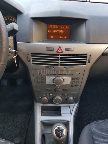Opel Astra 2005, 232,000 km - 1.4 л - Bakı