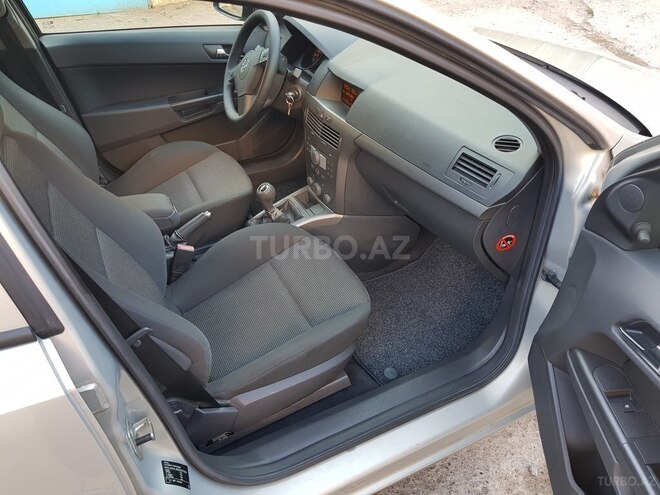 Opel Astra 2005, 232,000 km - 1.4 л - Bakı