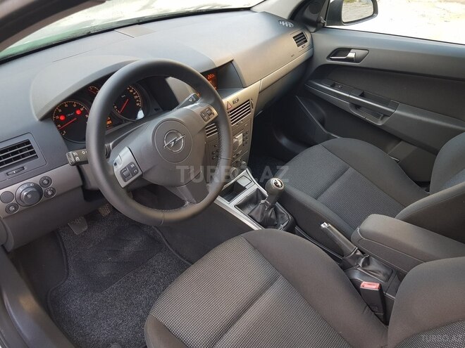 Opel Astra 2005, 232,000 km - 1.4 л - Bakı