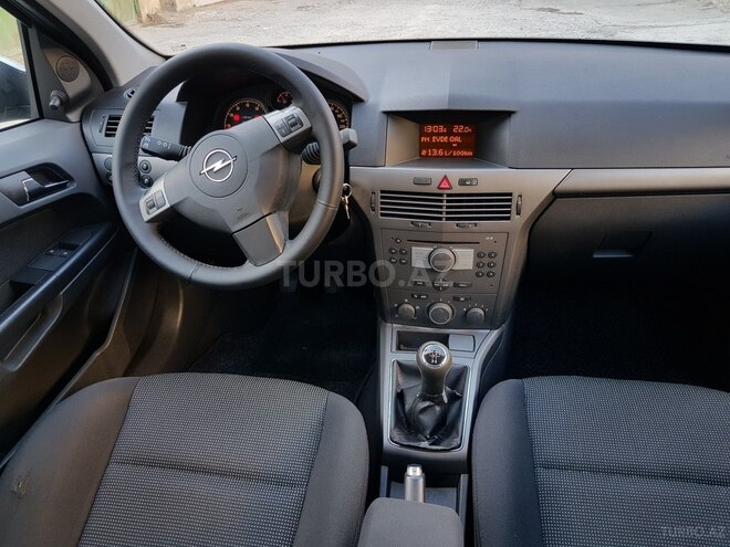 Opel Astra 2005, 232,000 km - 1.4 л - Bakı