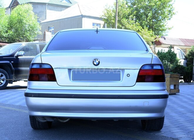 BMW 528 1997, 180,000 km - 2.8 л - Bakı