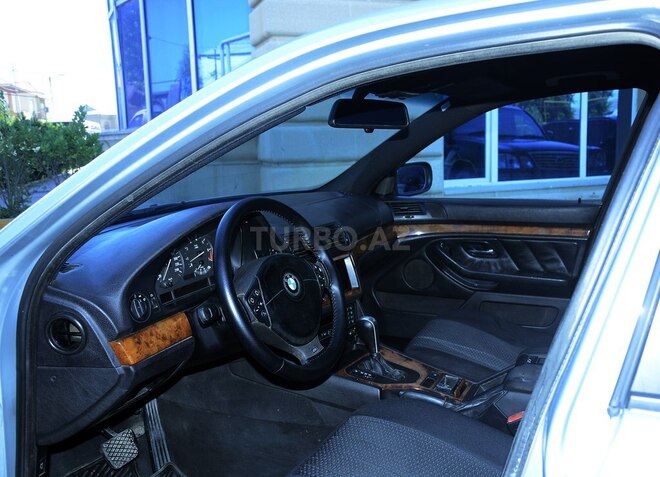 BMW 528 1997, 180,000 km - 2.8 л - Bakı