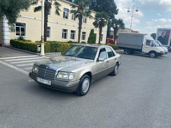 Mercedes E 250 1991, 357,444 km - 2.5 l - Bərdə