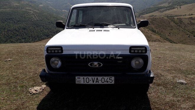 LADA (VAZ) Niva 2007, 325,000 km - 1.7 l - Lerik