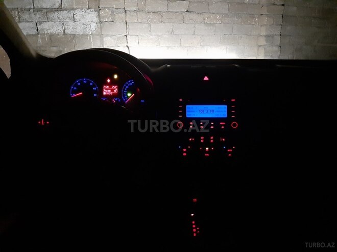 Volkswagen Jetta 2007, 202,000 km - 1.6 l - Bakı