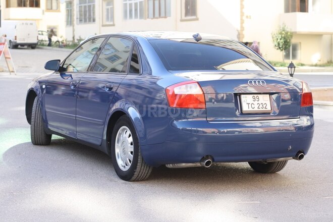 Audi A4 2003, 267,000 km - 1.8 l - Bakı