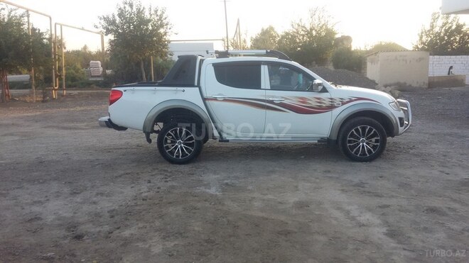 Mitsubishi L200 2012, 11,213 km - 2.5 л - Salyan