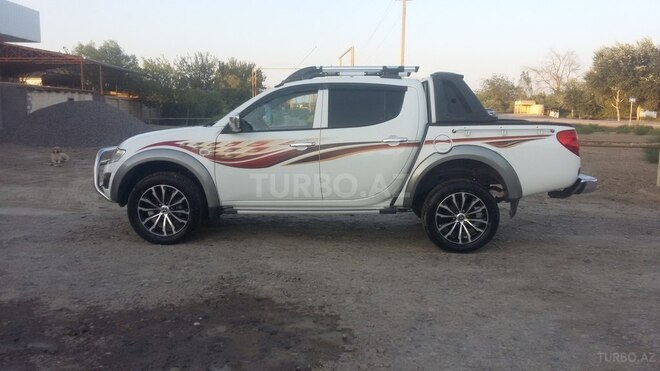 Mitsubishi L200 2012, 11,213 km - 2.5 л - Salyan