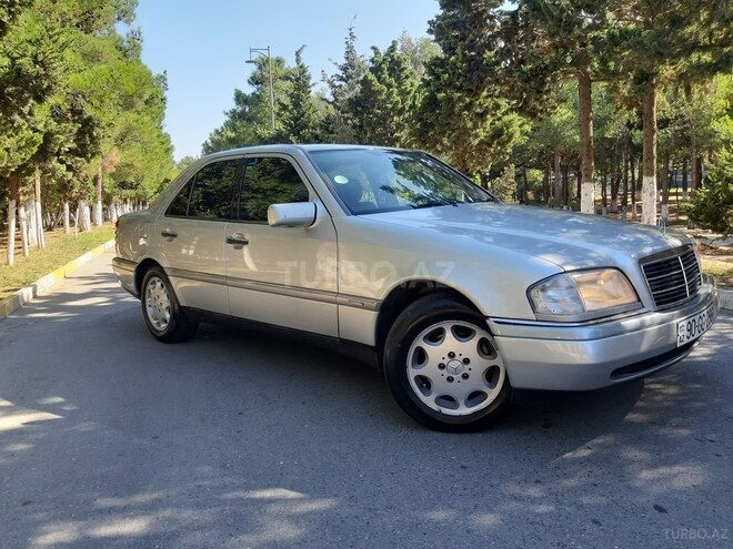 Mercedes C 200 1995, 256,000 km - 2.0 l - Bakı