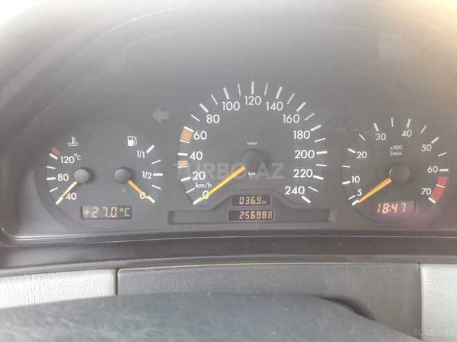 Mercedes E 200 1998, 270,000 km - 2.0 л - Ağdaş