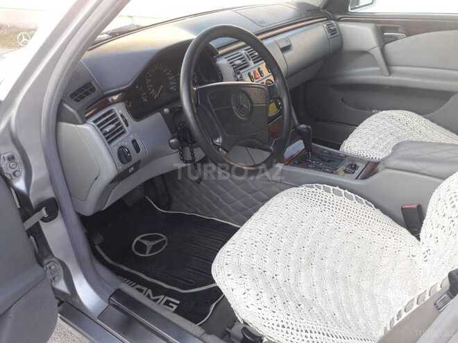 Mercedes E 200 1998, 270,000 km - 2.0 л - Ağdaş