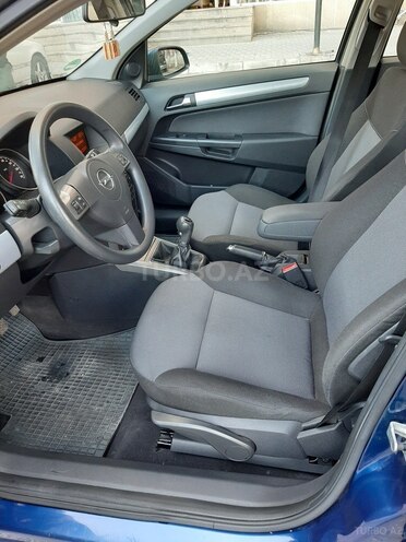Opel Astra 2005, 224,000 km - 1.4 л - Bakı
