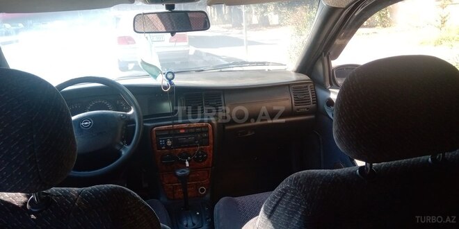 Opel Vectra 1997, 121,000 km - 2.0 l - Bakı