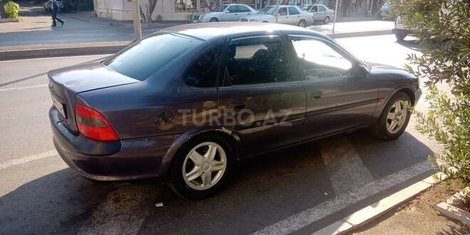 Opel Vectra 1997, 121,000 km - 2.0 l - Bakı