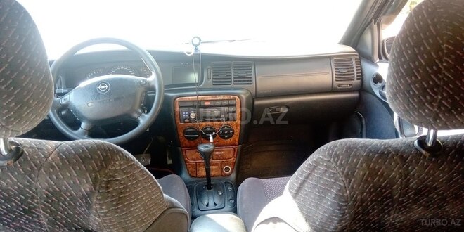 Opel Vectra 1997, 121,000 km - 2.0 l - Bakı