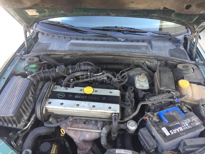 Opel Vectra 1996, 320,000 km - 2.0 l - Bakı