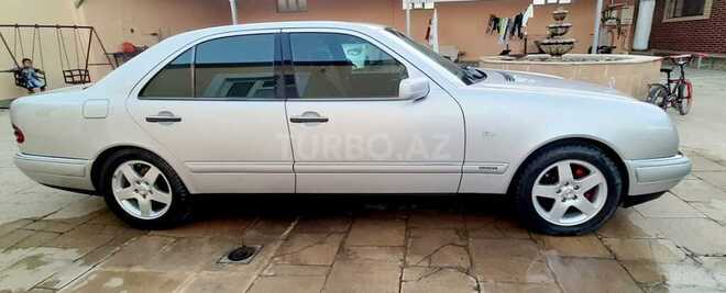 Mercedes E 240 1998, 250,000 km - 2.4 l - Bakı