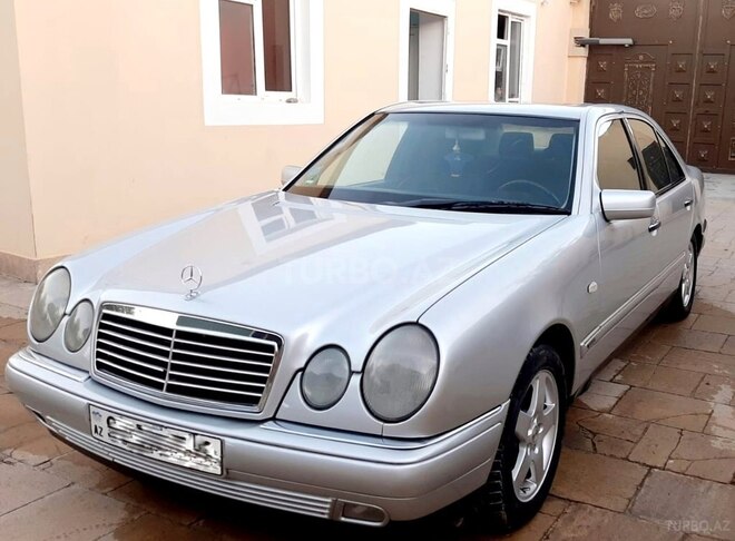 Mercedes E 240 1998, 250,000 km - 2.4 l - Bakı