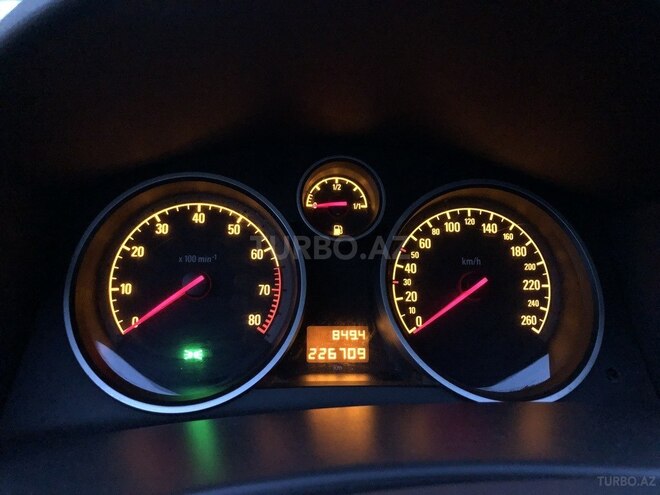 Opel Astra 2005, 228,000 km - 1.4 l - Bakı