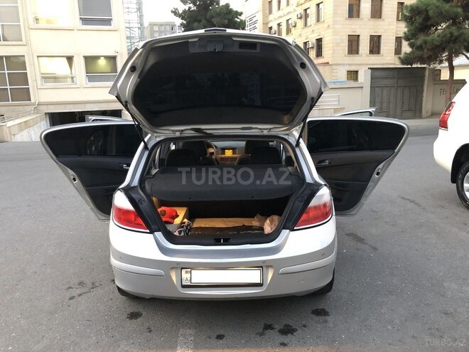 Opel Astra 2005, 228,000 km - 1.4 l - Bakı