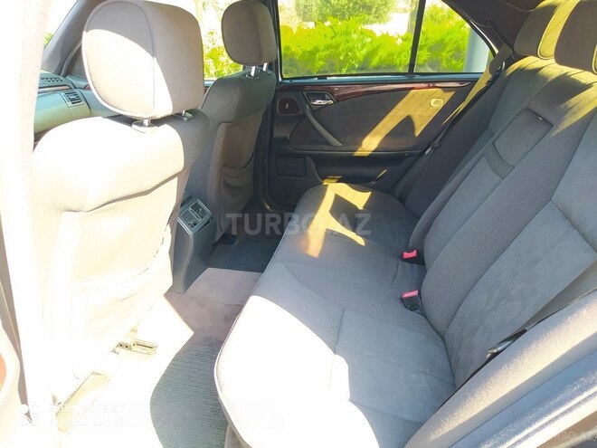 Mercedes E 220 2000, 274,000 km - 2.2 л - Bakı