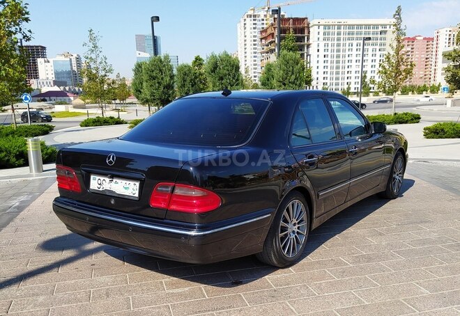 Mercedes E 220 2000, 274,000 km - 2.2 л - Bakı