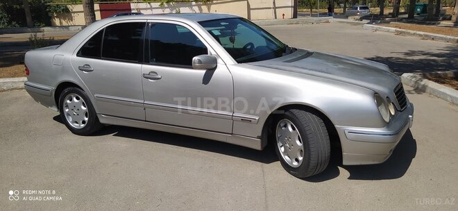 Mercedes E 320 2000, 451,362 km - 3.2 l - Bakı