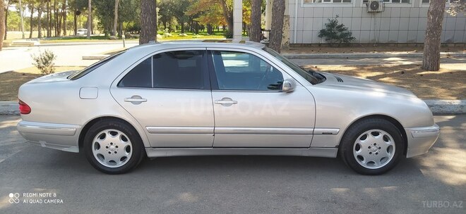Mercedes E 320 2000, 451,362 km - 3.2 l - Bakı