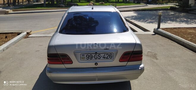 Mercedes E 320 2000, 451,362 km - 3.2 l - Bakı