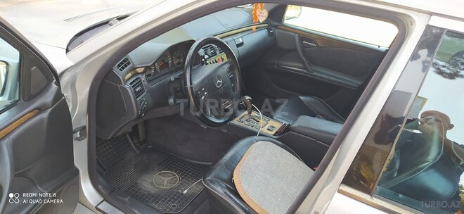 Mercedes E 320 2000, 451,362 km - 3.2 l - Bakı