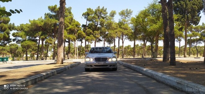 Mercedes E 320 2000, 451,362 km - 3.2 l - Bakı