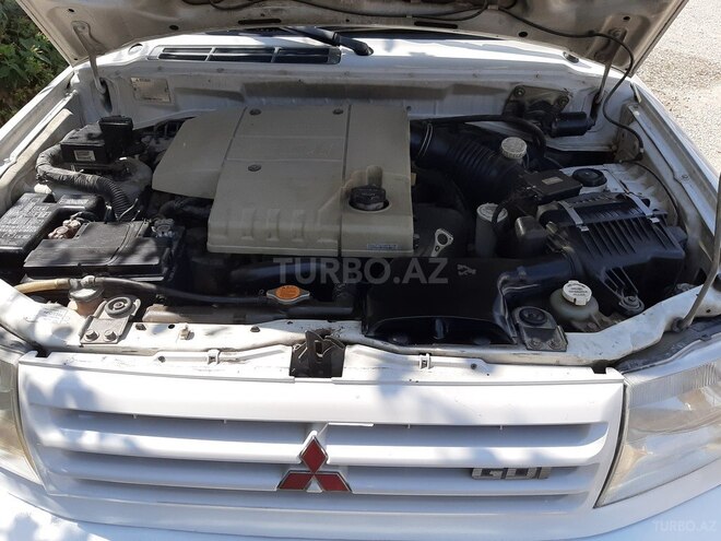 Mitsubishi Pajero io 2000, 300,000 km - 1.8 л - Bakı