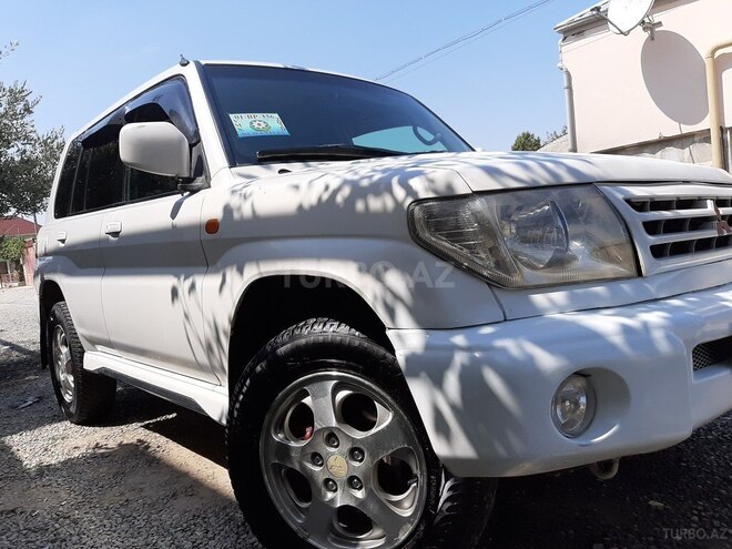 Mitsubishi Pajero io 2000, 300,000 km - 1.8 л - Bakı