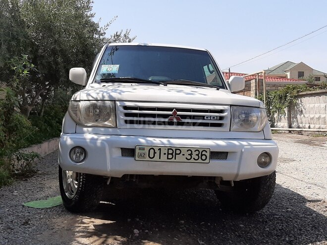 Mitsubishi Pajero io 2000, 300,000 km - 1.8 л - Bakı