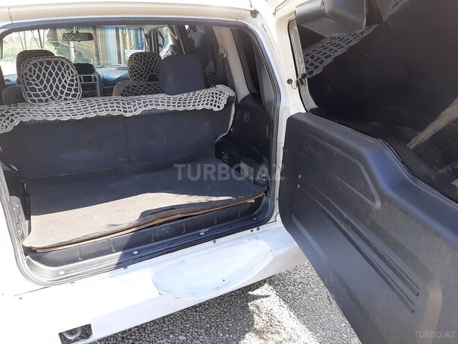 Mitsubishi Pajero io 2000, 300,000 km - 1.8 л - Bakı