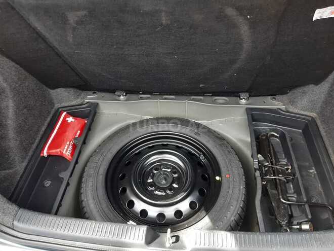 Toyota Corolla 2006, 171,000 km - 1.4 л - Bakı