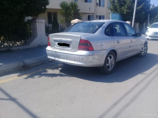 Opel Vectra 1998, 150,000 km - 2.0 l - Bakı