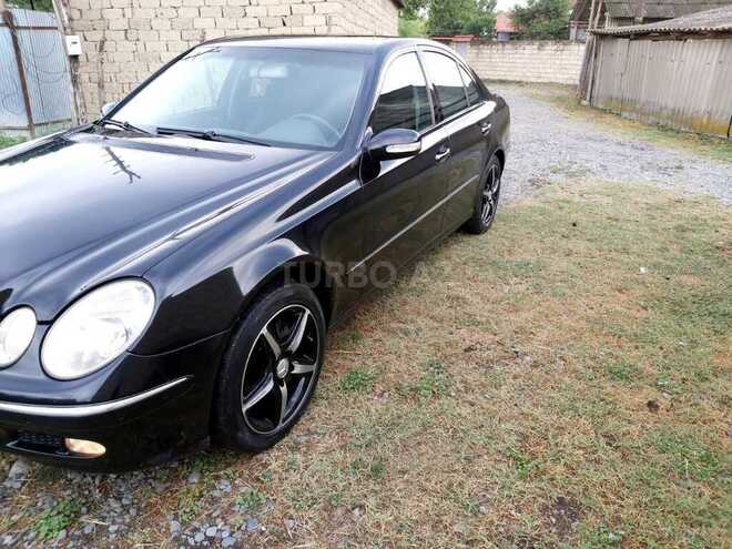 Mercedes E 220 2004, 250,000 km - 2.2 l - Bakı