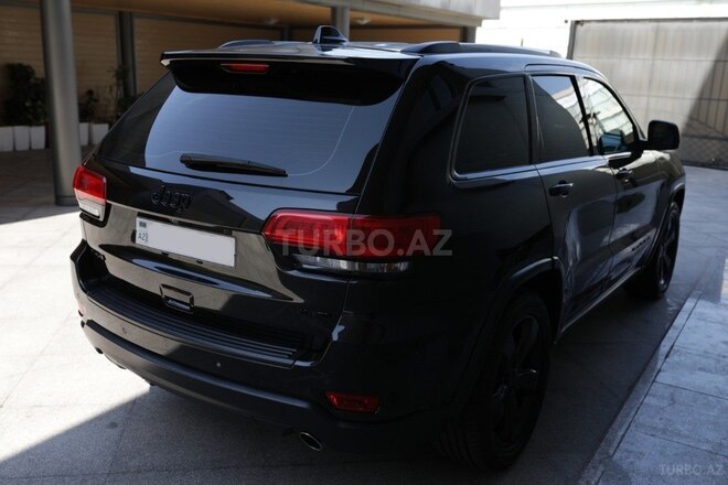 Jeep Grand Cherokee 2013, 102,000 km - 3.5 l - Astara