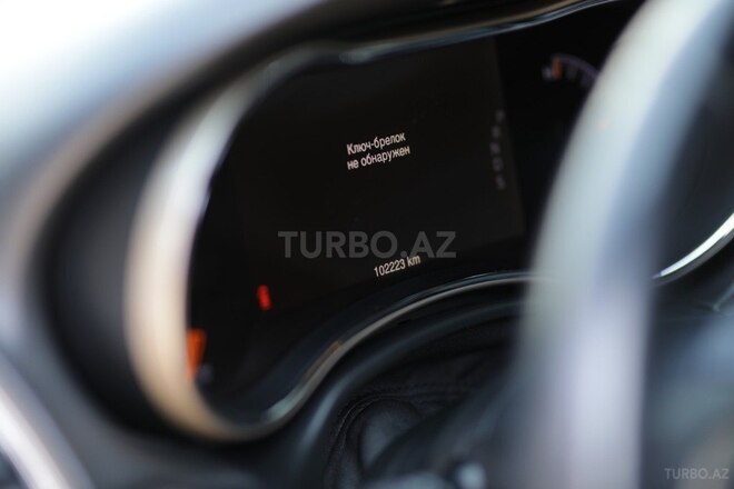 Jeep Grand Cherokee 2013, 102,000 km - 3.5 l - Astara