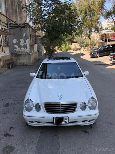 Mercedes E 240 2001, 230,000 km - 2.4 l - Bakı