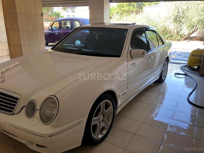 Mercedes E 240 2001, 230,000 km - 2.4 l - Bakı