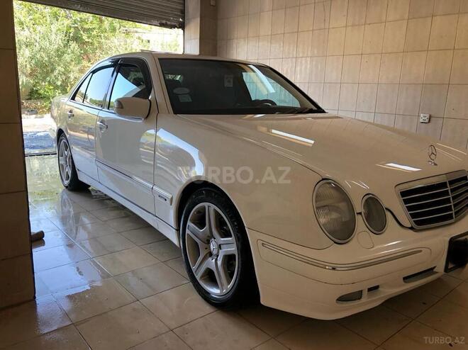 Mercedes E 240 2001, 230,000 km - 2.4 l - Bakı