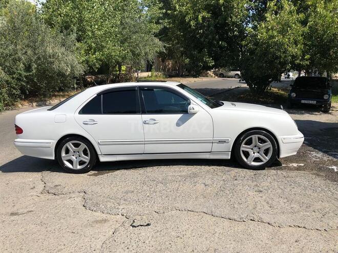 Mercedes E 240 2001, 230,000 km - 2.4 l - Bakı